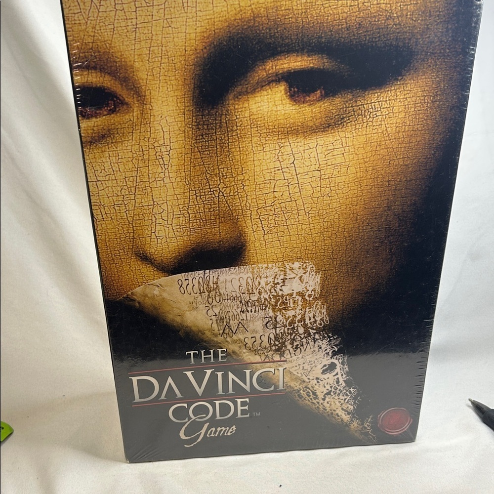 DaVinci Code Game with Mysterious Black and Gold Design